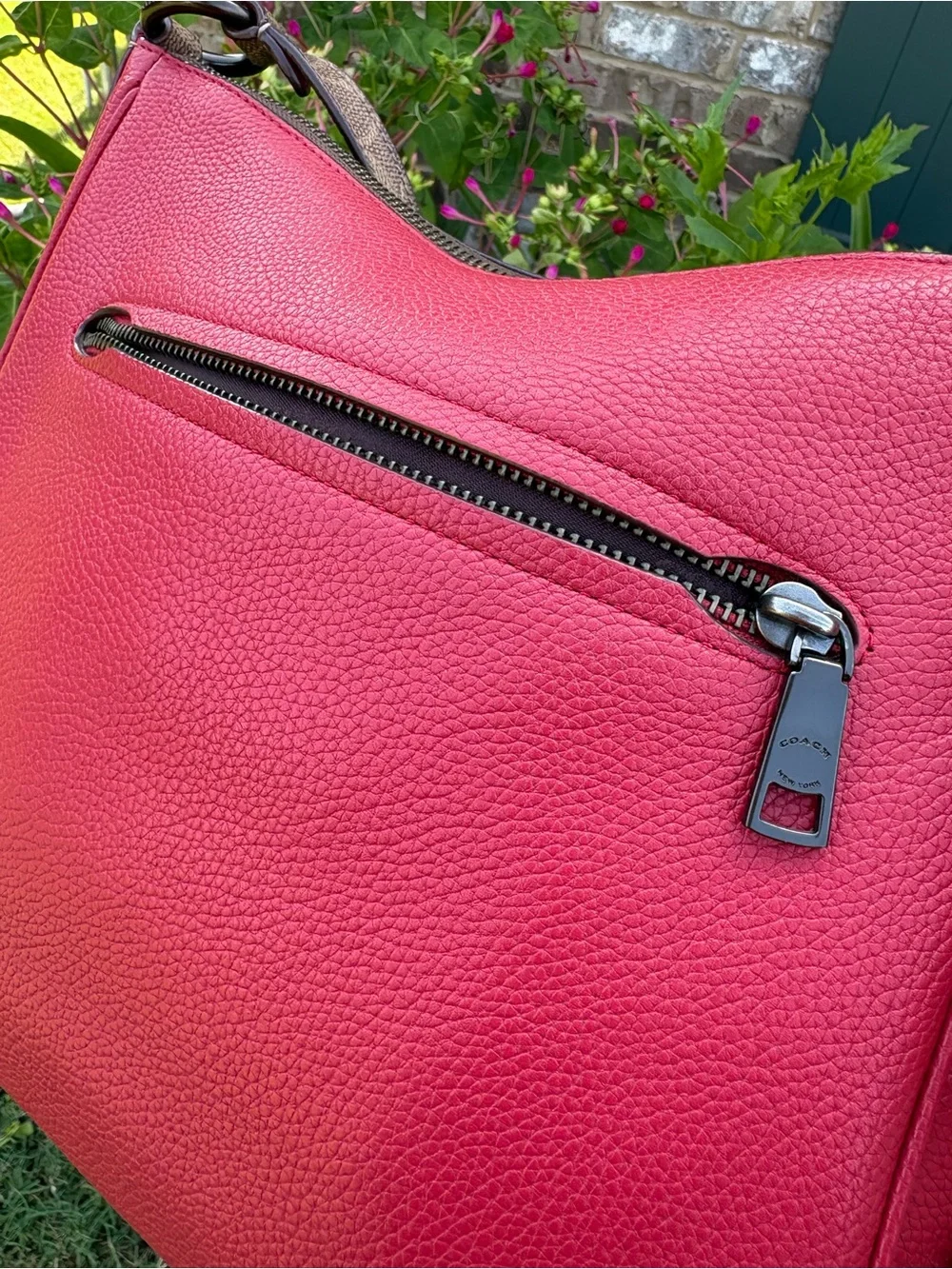 Coach Signature Canvas Colorblock Chaise Crossbody Purse Brick Red